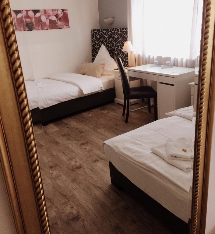 Hotel Heddernheimer Hof Франкфурт-на-Майні Екстер'єр фото